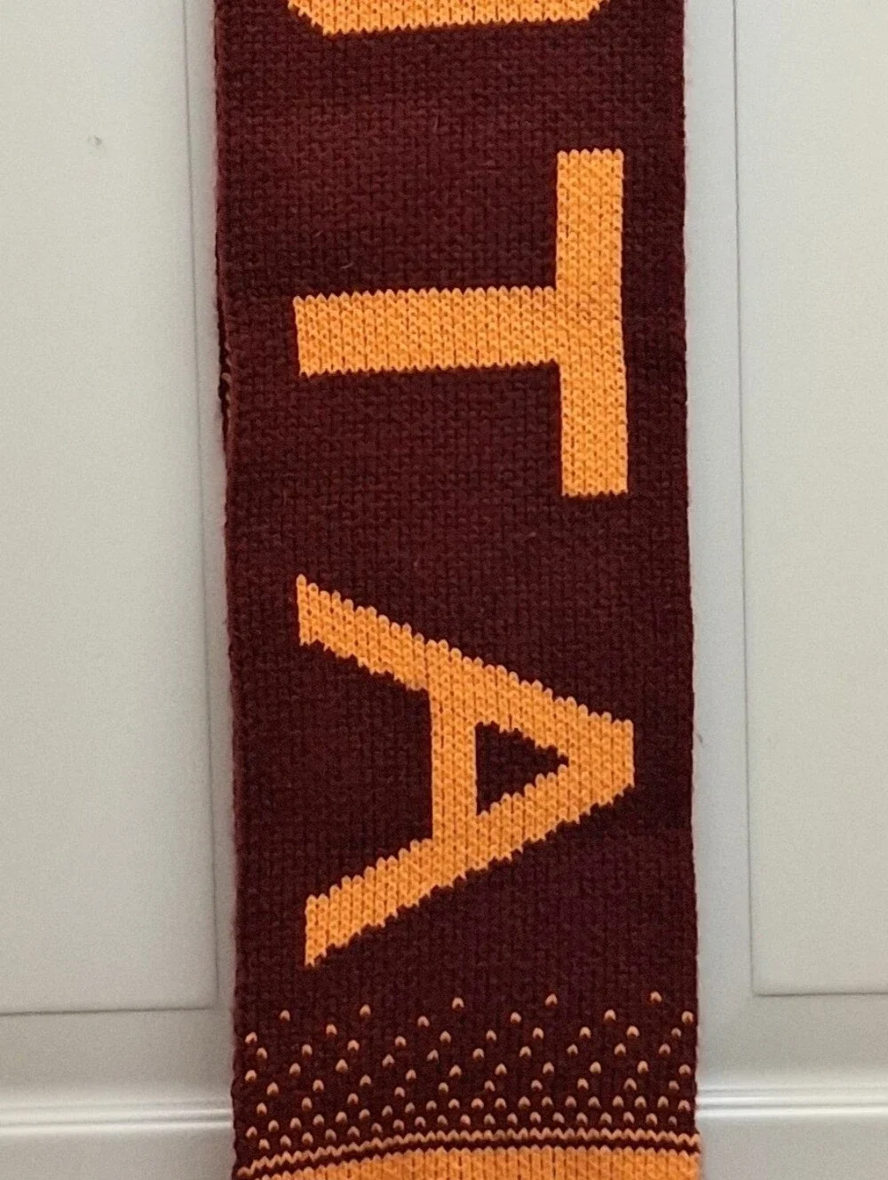 Minnesota Golden Gophers Knit Fan Scarf Fringe Maroon Gold NCAA Logo 47 Brand